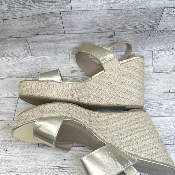 NWT Women's Montego Bay Club Size 11 Wedge‎ Open Toe Gold Sandals - Picture 7 of 9